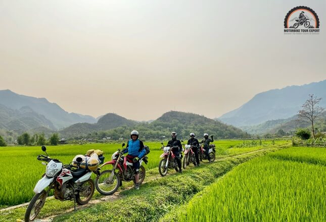 Mu Cang Chai motorbike tour