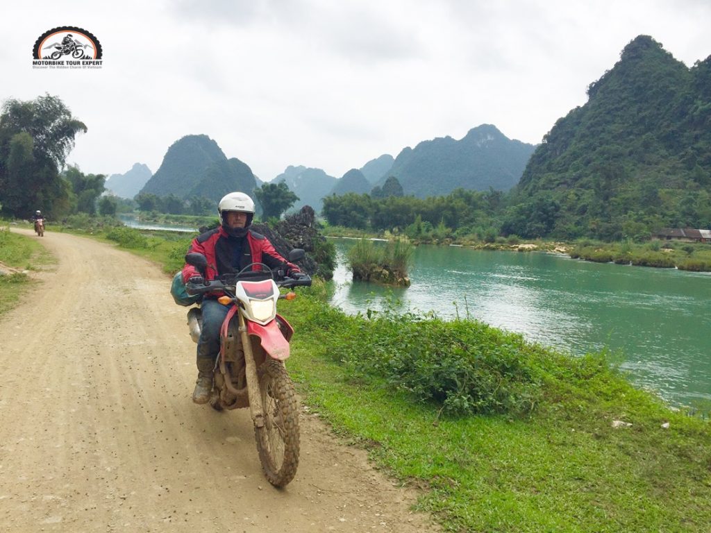 Back-Road From Cao Bang to Ban Gioc waterfall - Magnificent Vietnam motorcycle Route