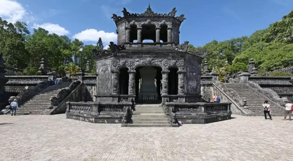 Vietnam motorcycle tours