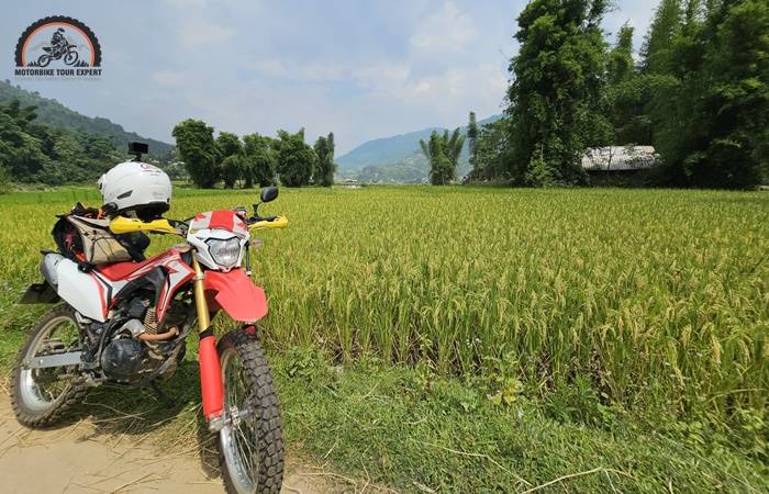 Pu Luong motorbike tour