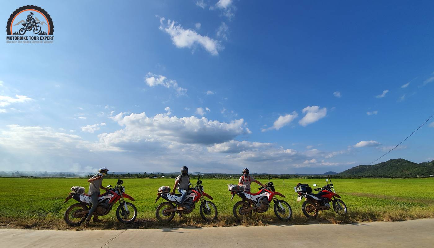 Book Hoi An Motorcycle Tours with Vietnam Motorbike Tour Expert now