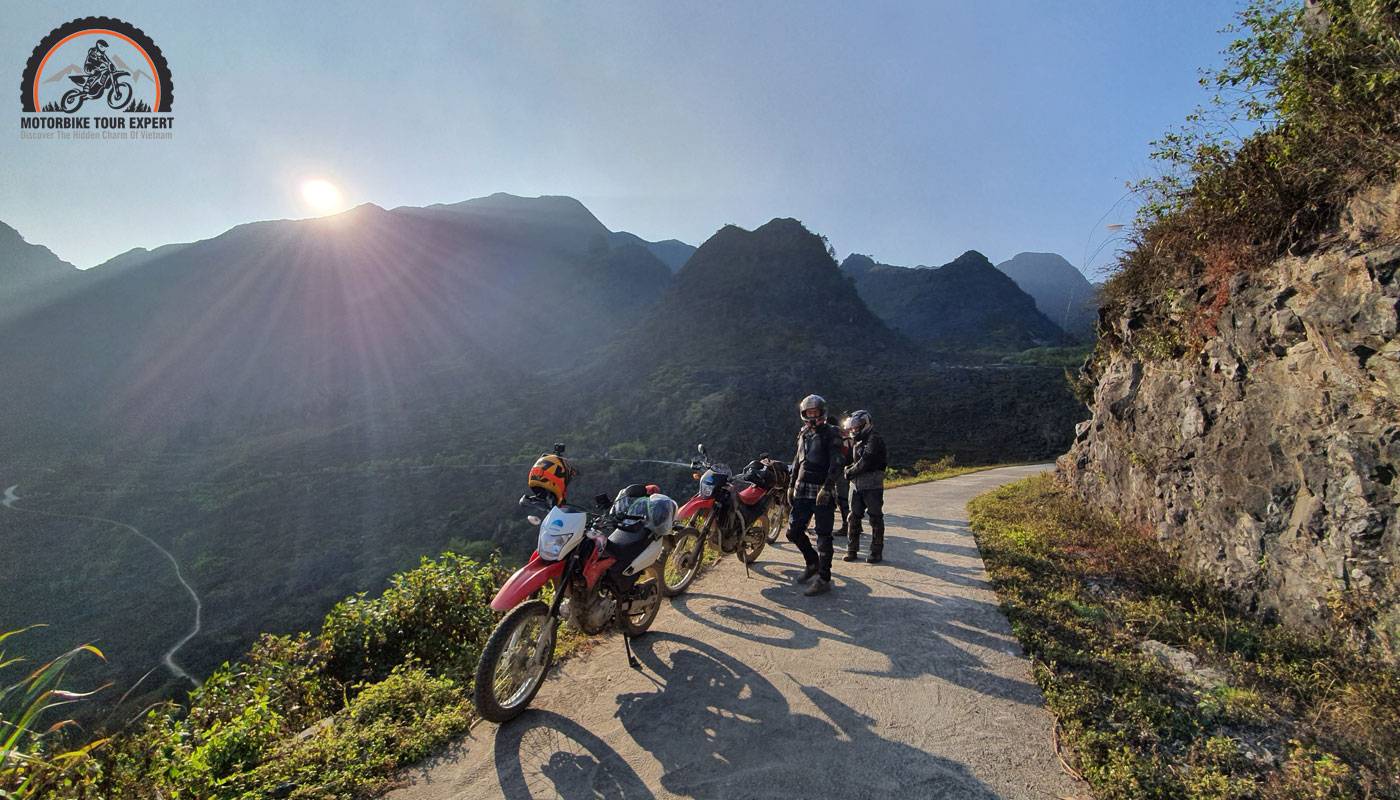 Ta Xua Mountain Motorbike Tours - the best way to unveil Majestic Peaks