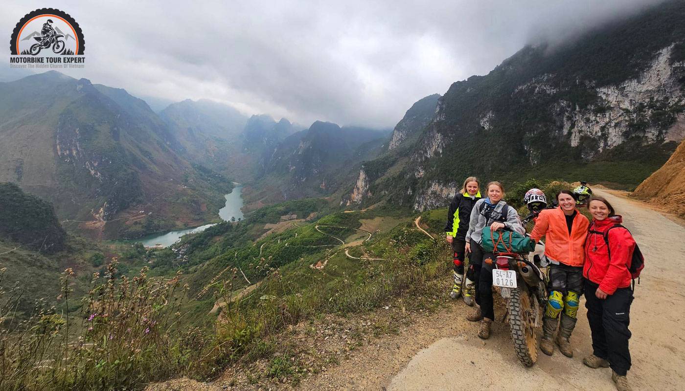 The perfect time to join Ma Pi Leng Pass Motorbike Tours