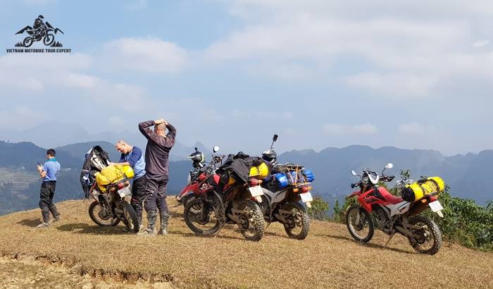 Best time to tour O Qui Ho pass - North Vietnam