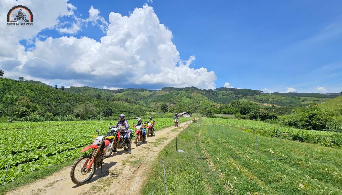 Get to Thac Ba Lake by Motorcycle or join Thac Ba Lake Motorbike Tours