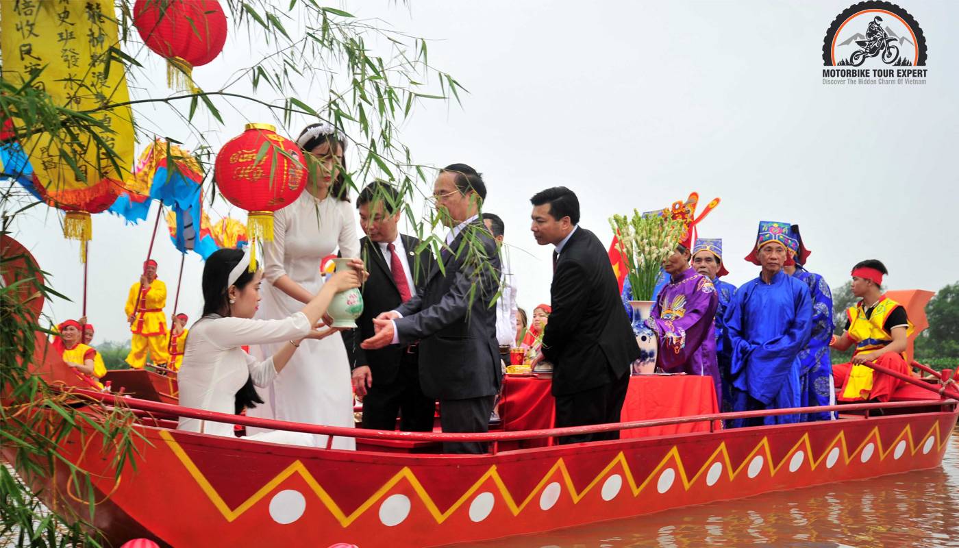 Best time to join Ninh Binh Tours when enjoying most festivals