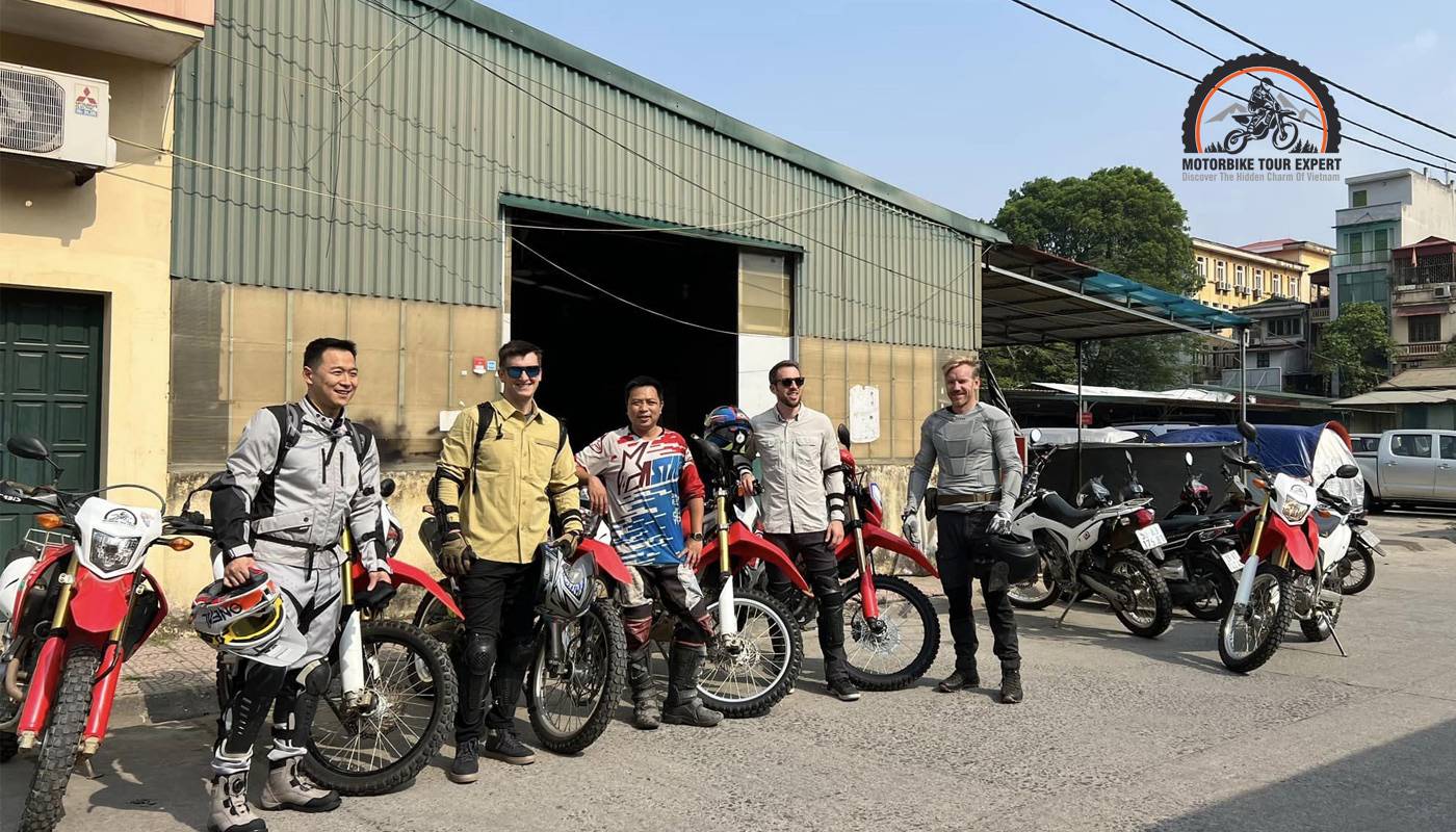 Vietnam Motorbike Tour Expert with memorable Dong Van Tours