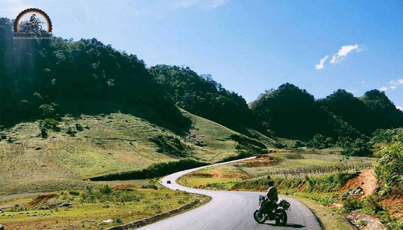 Using a motorbike to Cao Bang is the best experience