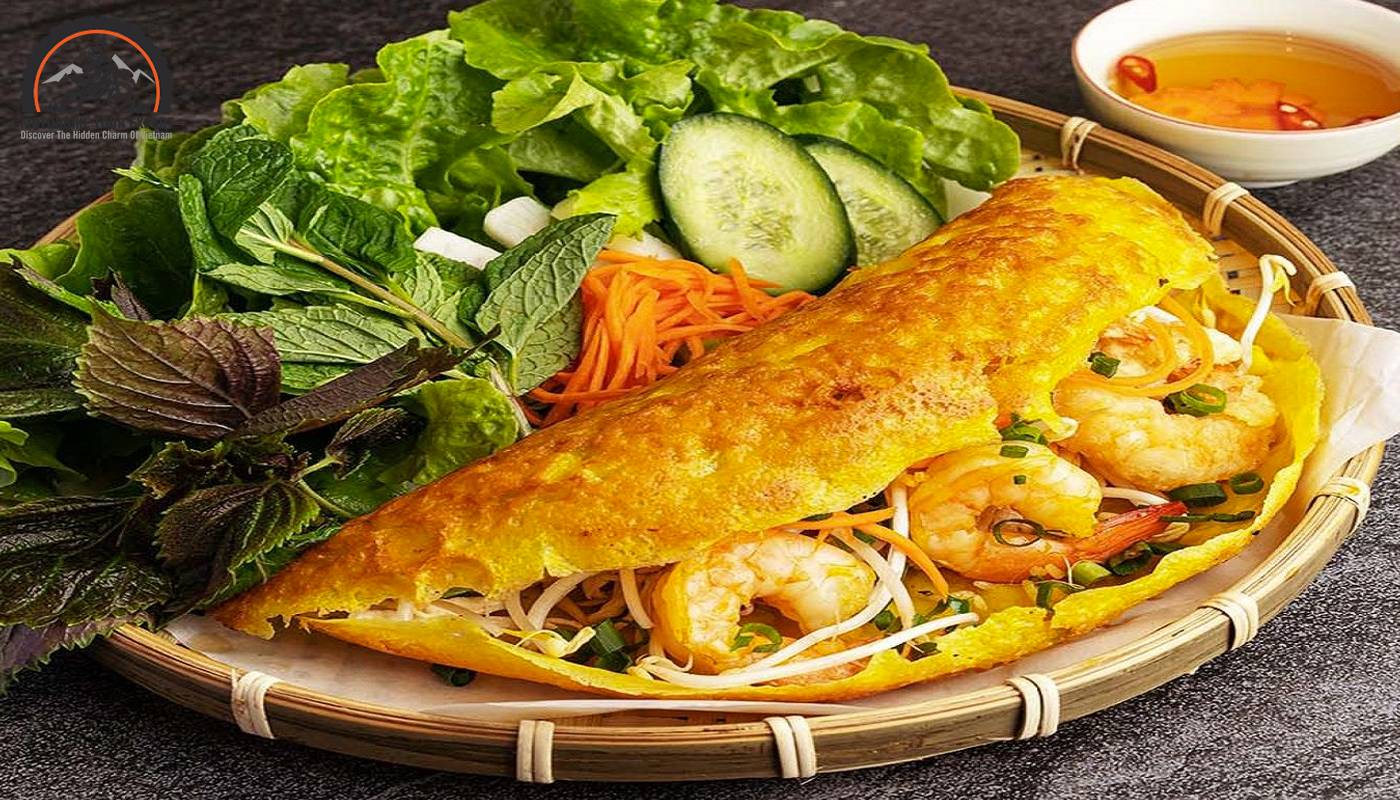 Enjoy Banh Xeo with pickles - Southern Vietnamese dishes
