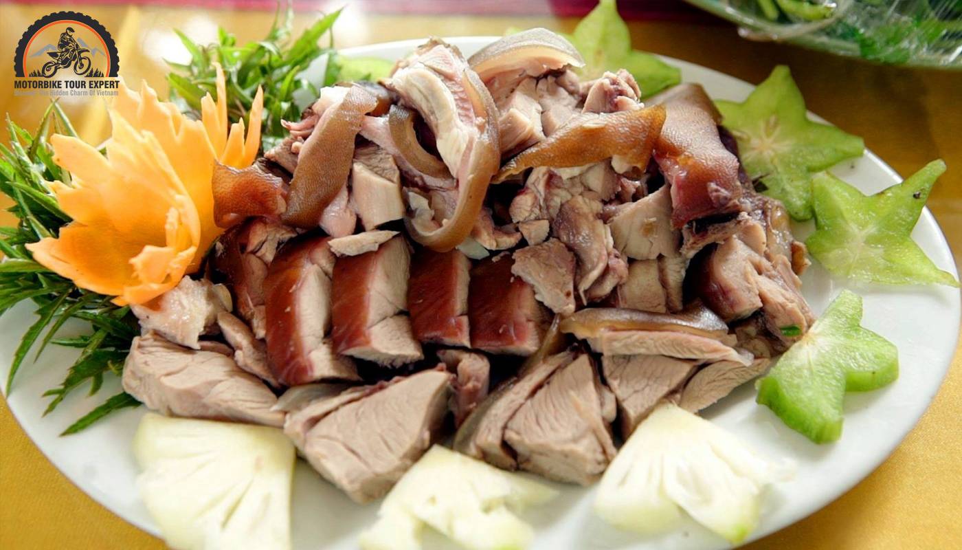 Dat Set Restaurant shines among goat meat specialty restaurants