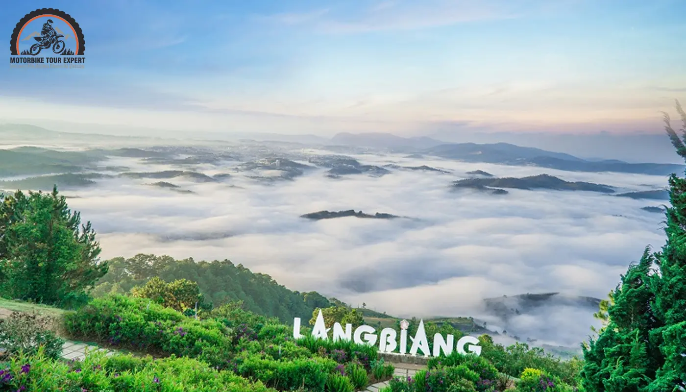 Langbiang Moutain is about 12 km far from the center of Da Lat. Perfect for Da Lat cloud hunting