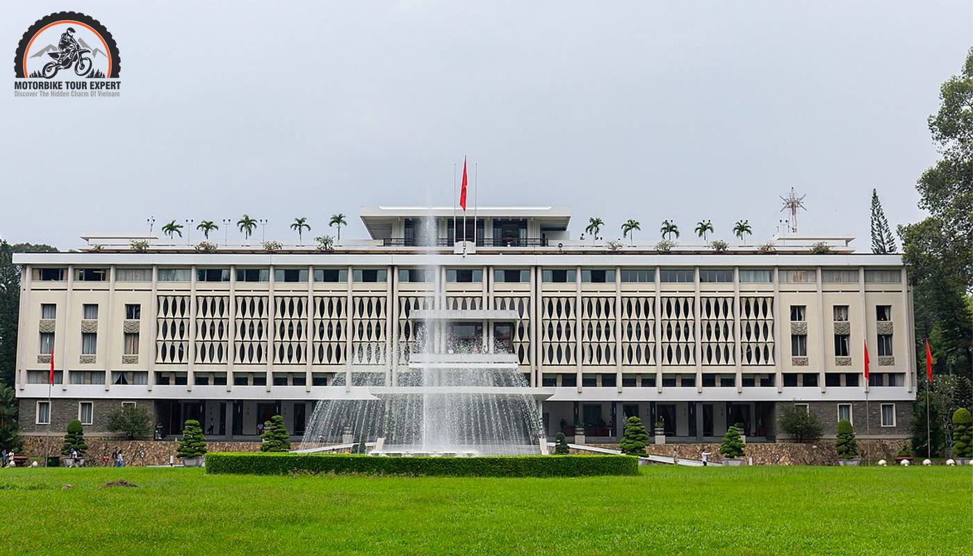 Reunification Palace has a magnificent beauty
