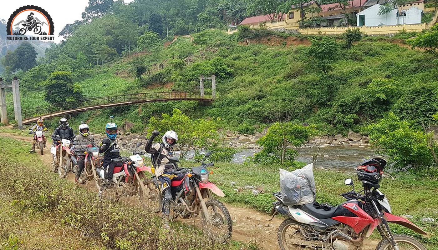 It's nearly impossible for tourists to obtain a Vietnamese motorcycle license officially