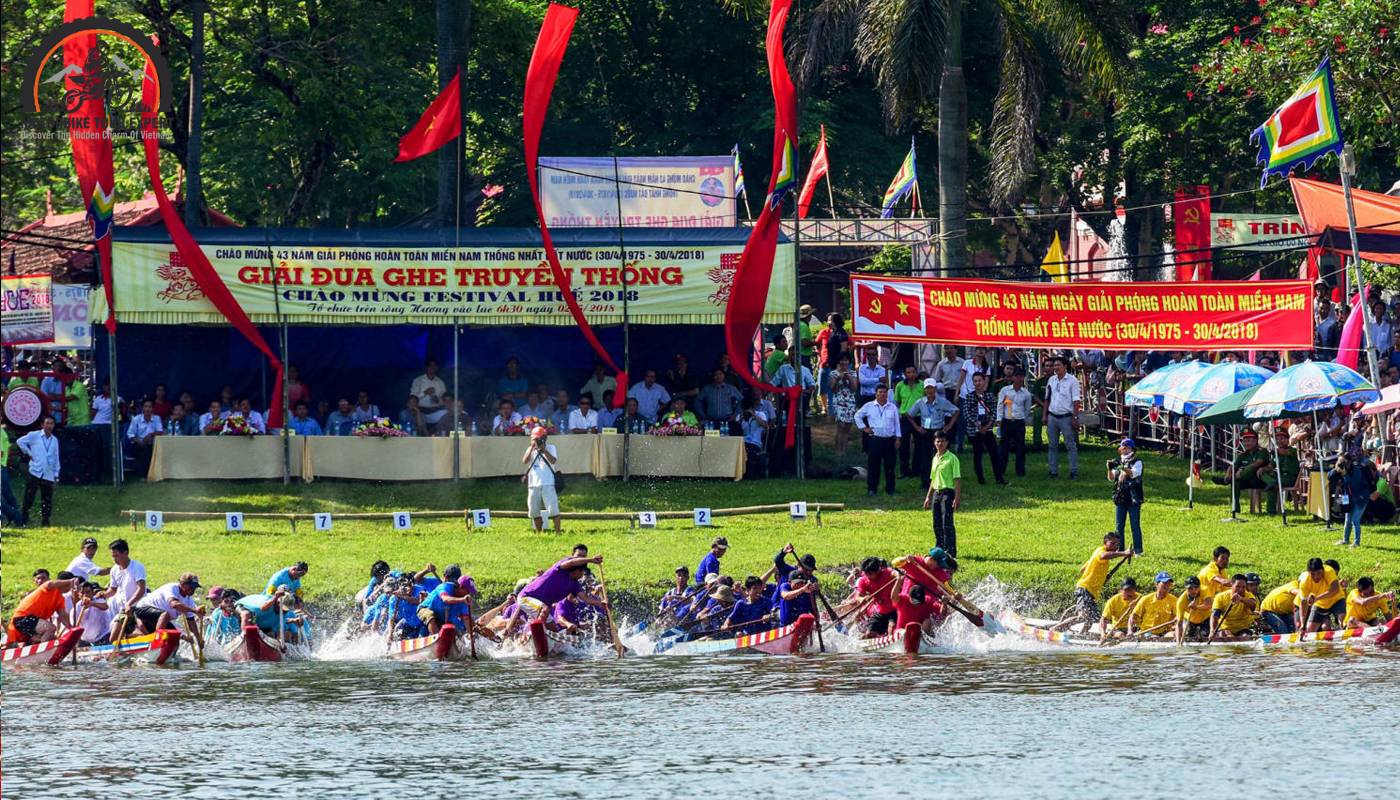 The traditional boat racing festival is now an opportunity for people to express their joy on the occasion of National Day