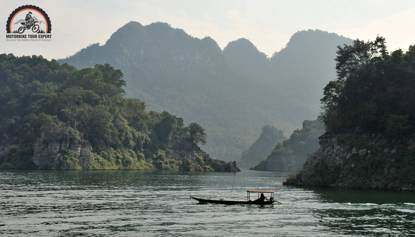 Thung Nai is located on the road before entering Hoa Binh