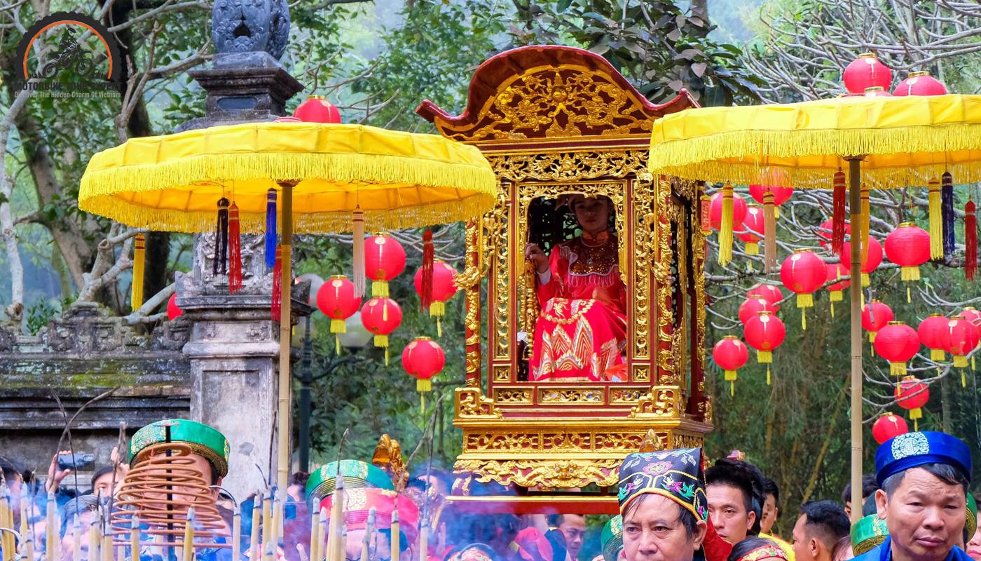 Giong Festival commemorates the hero who defeated the enemy