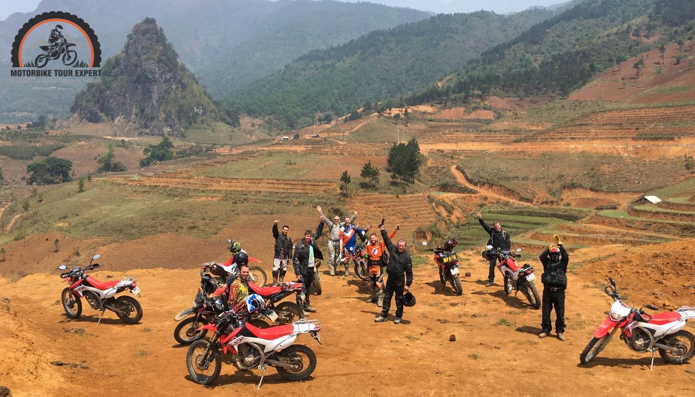Exploring the motorbike routes in Ha Long is an exciting experience that is worth trying out