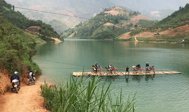 Booking Vietnam motorbike tours|||