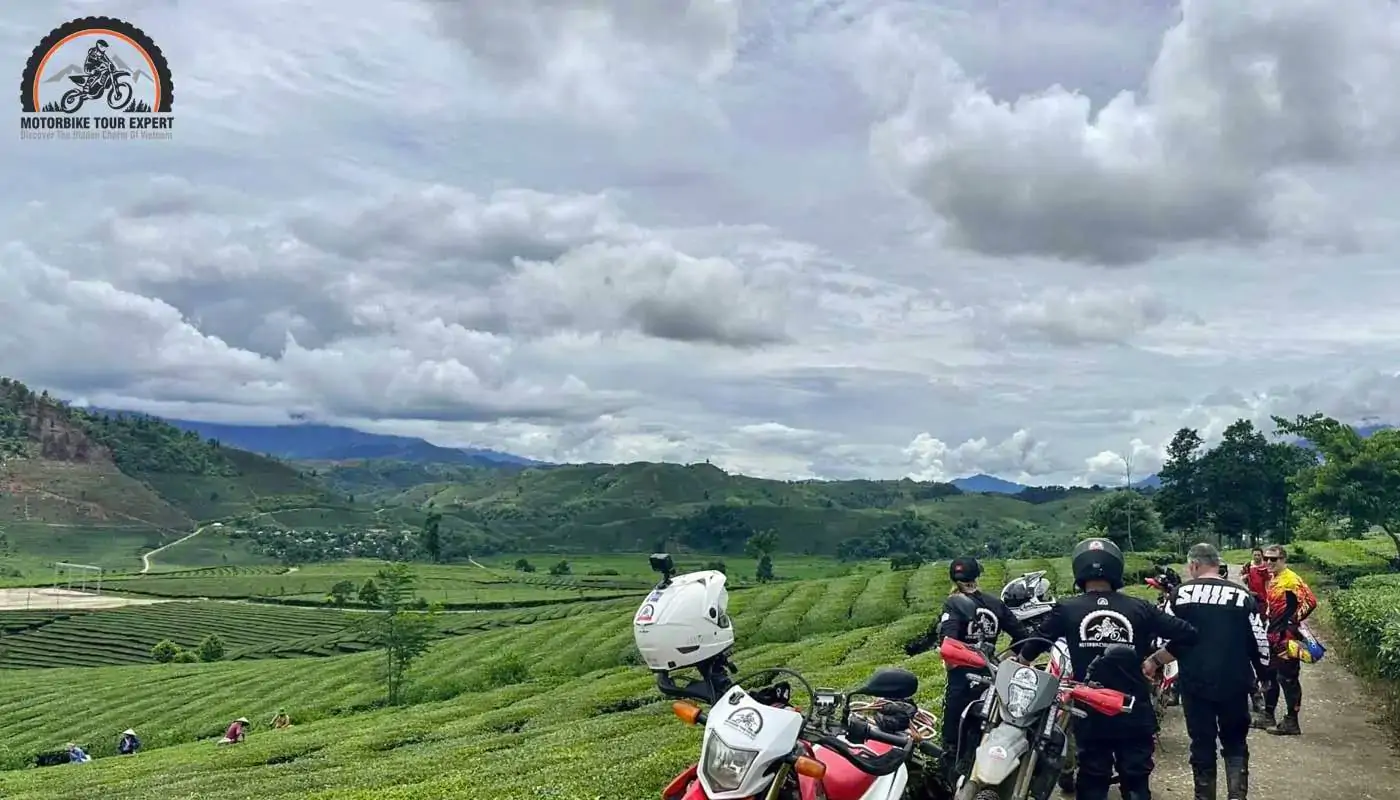 Traveling to Du Gia by motorbike is a wonderful experience|Du Gia Village in Ha Giang|Where is Du Gia Village|How to go to Du Gia Village by motorbike|Where to stay in Du Gia Village|Five-color Sticky Rice in Du Gia|Tham Luong Waterfall at Du Gia Village in Ha Giang|Vietnam Motorbike Tour Expert – Best provider of motorbike tours for your trip
