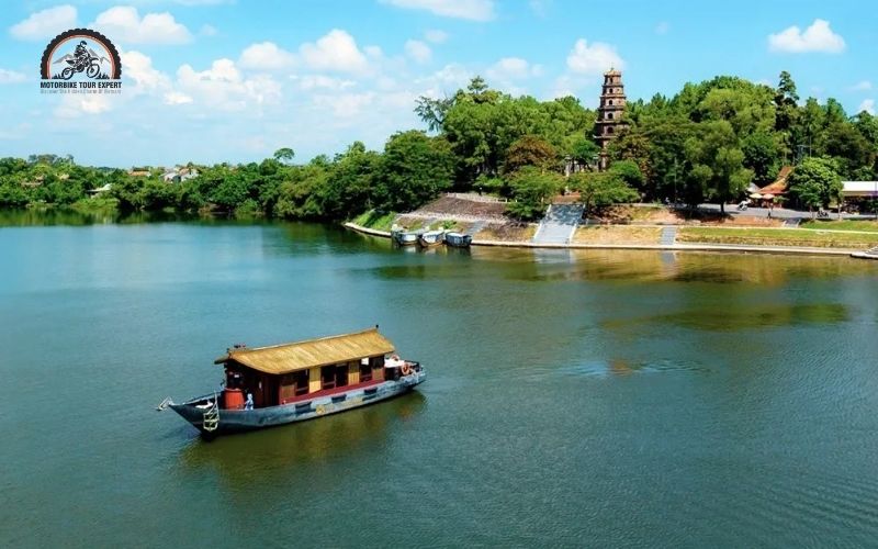 Huong River Sunset Ride