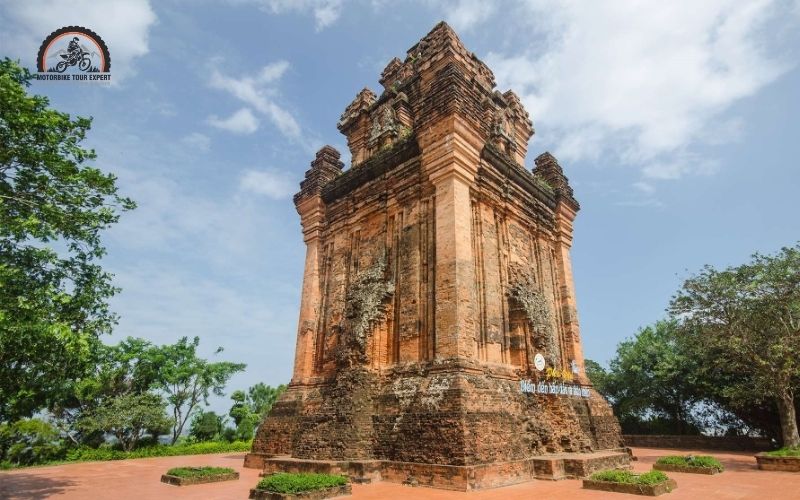 Nhan Tower 