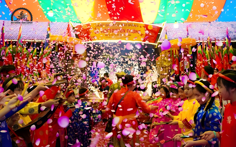 Bat Trang Festival