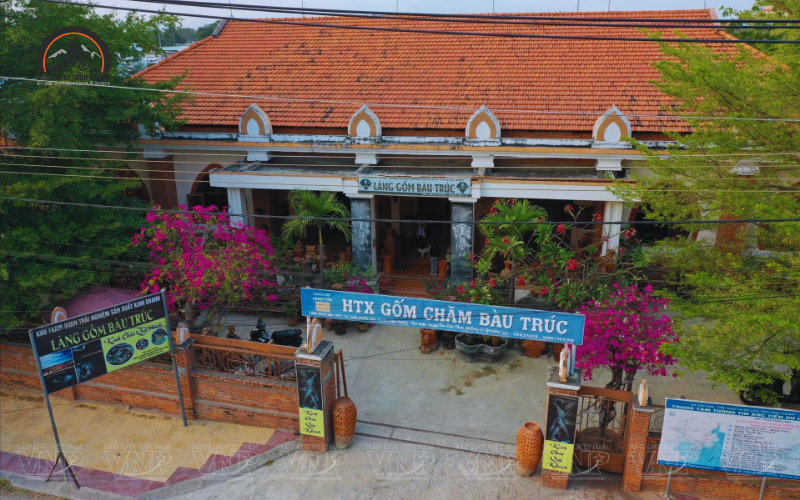 Bau Truc Pottery Village