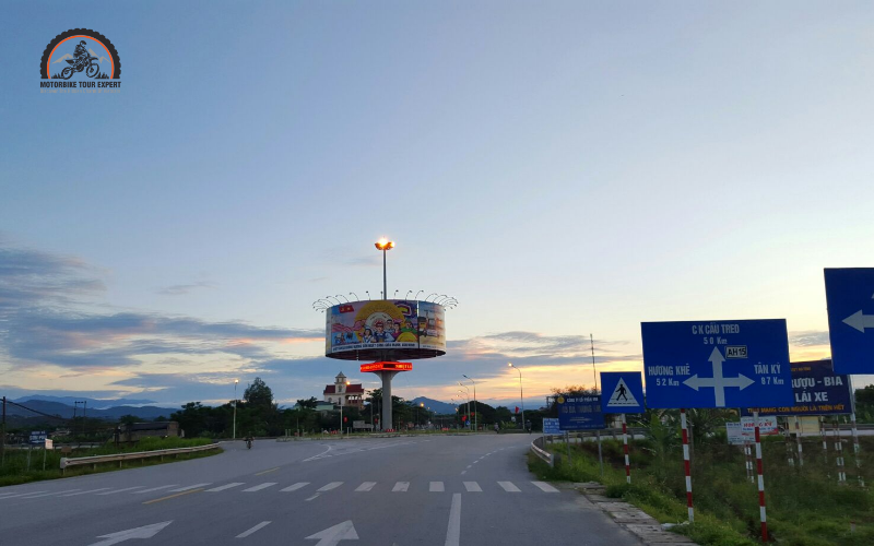 Day 7 of Ho Chi Minh Road Trip - Phong Nha to Pho Chau