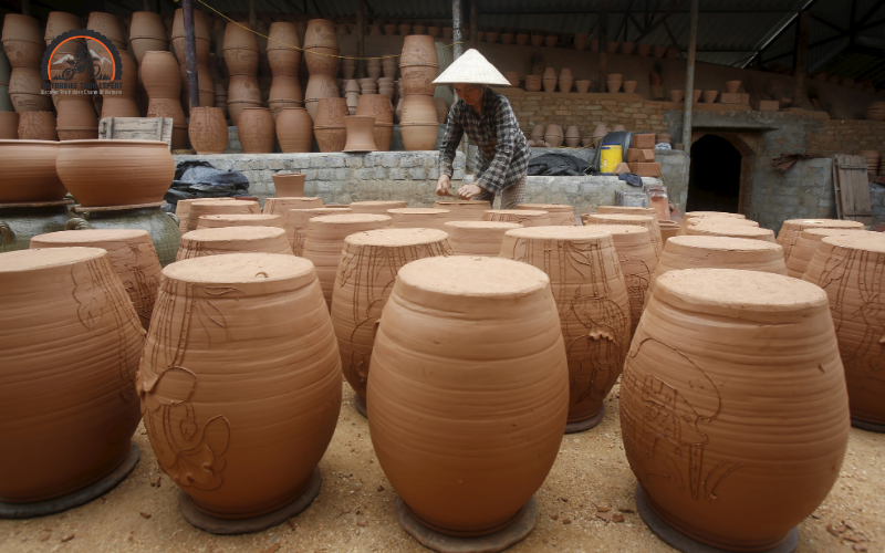 Phu Lang Pottery village's history