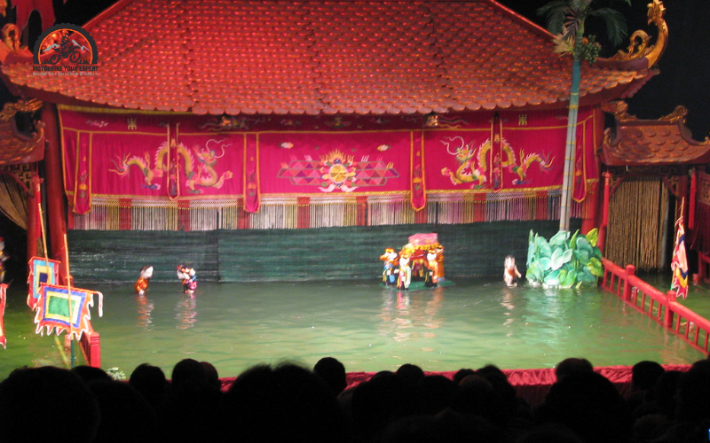 Water puppetry stage