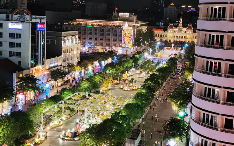 Night walk on Nguyen Hue Walking Street